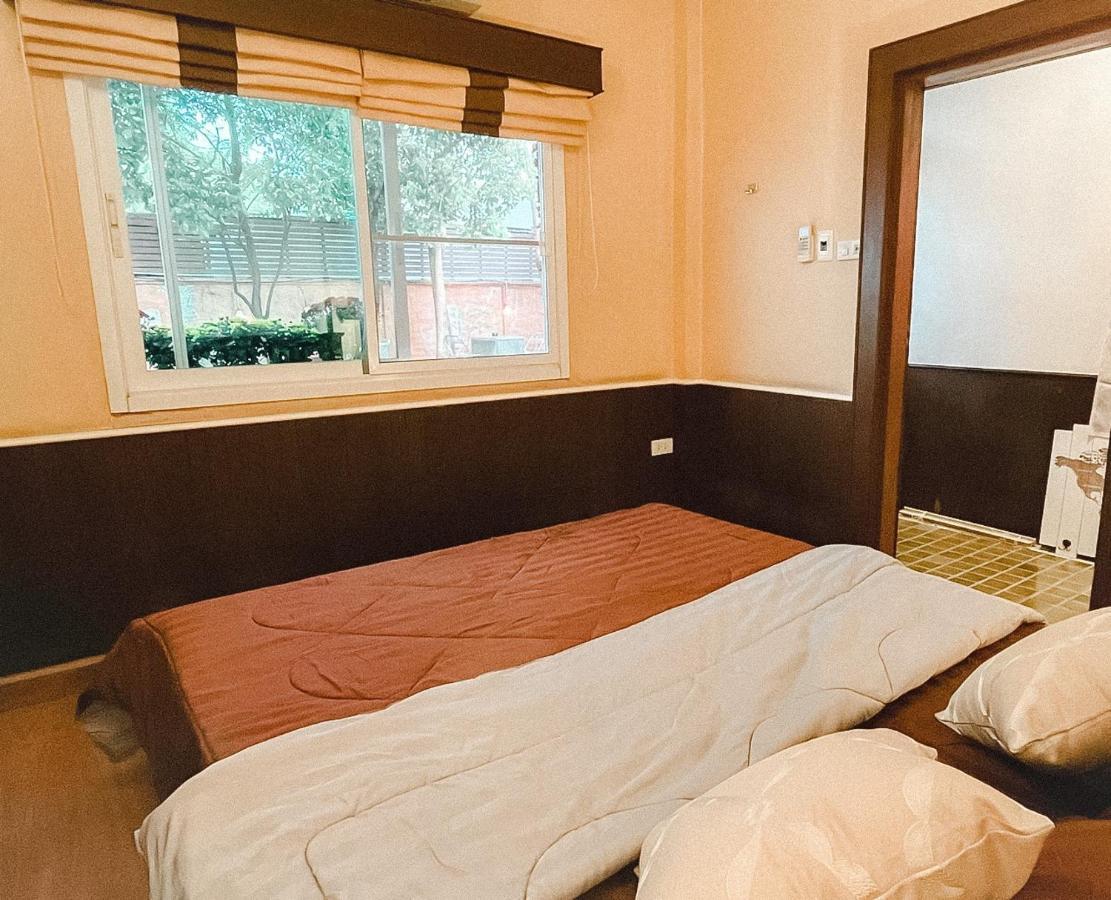 Baan Weekday Private 02 Hotel Чиангмай Екстериор снимка